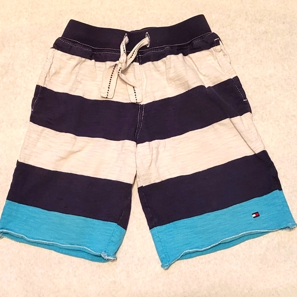 Tommy Hilfiger striped shorts - Picture 1 of 3